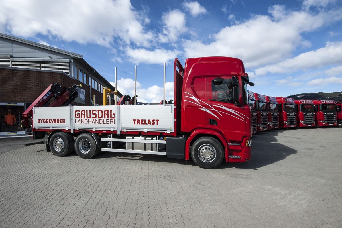 Scania-lastebil med dekor for Gausdal Landhandleri