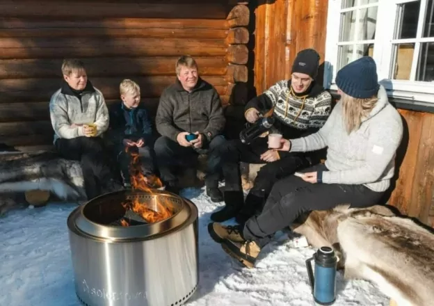 Nettbutikk, grafisk profil og fotografering for Bålstedet